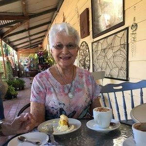 Meet your Posher, Dawn